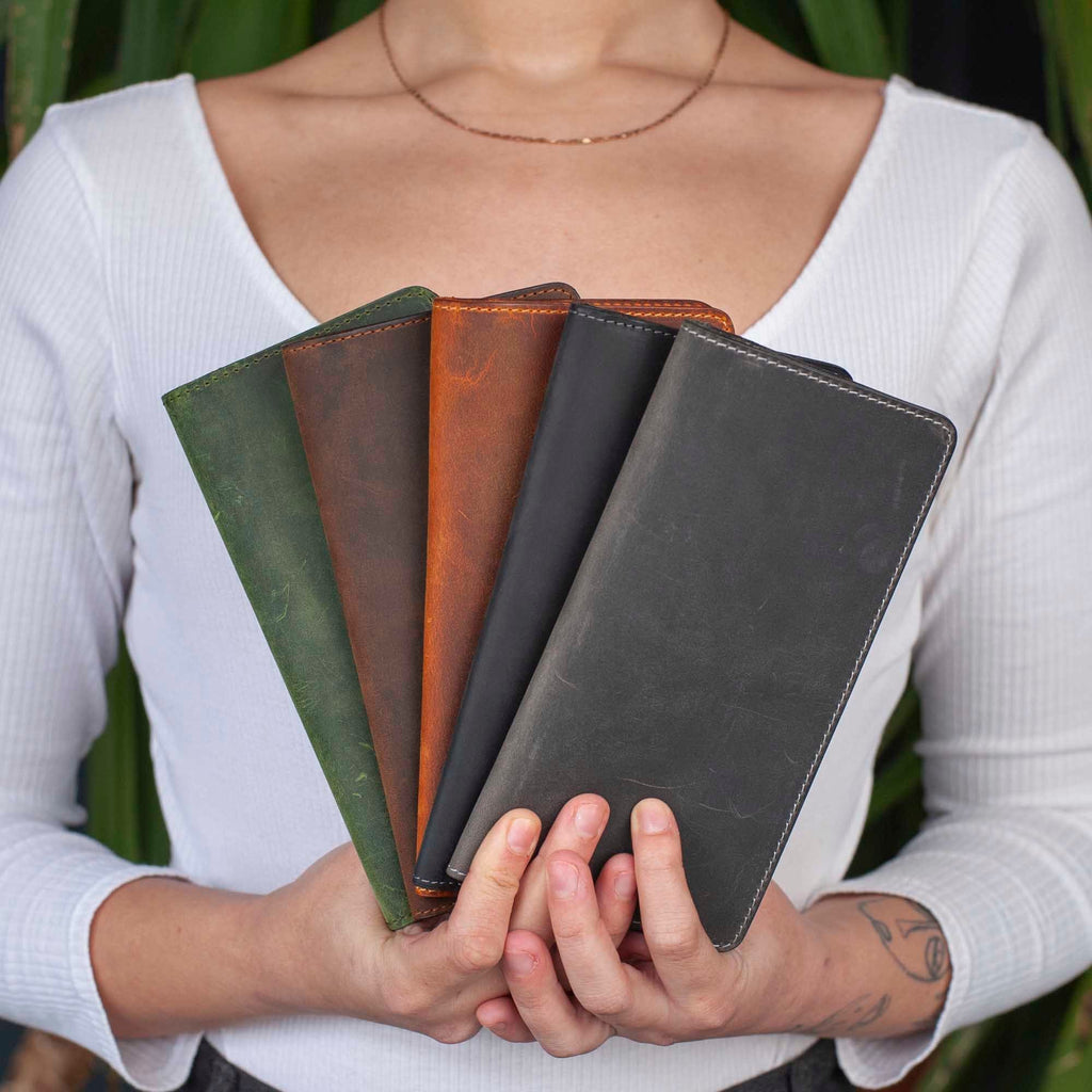 Personalized Full Grain Leather Wallet: Slim Bifold, Groomsmen Gift