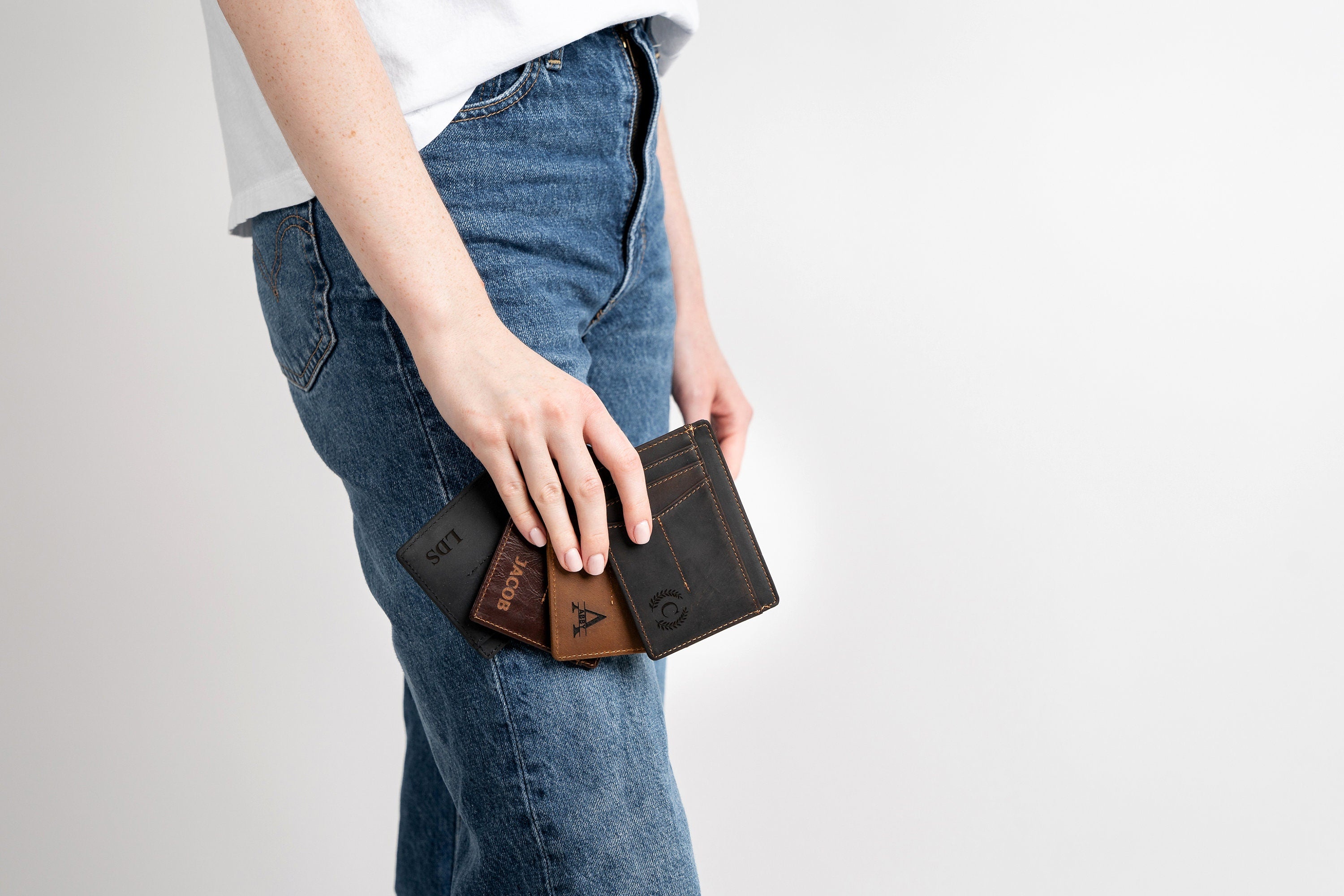 Personalized Slim Leather Wallet Men Women, Minimalist Wallet Card Holder, Id Holder, Groomsmen Gift, Valentines Day Gift, Boyfriend Gift