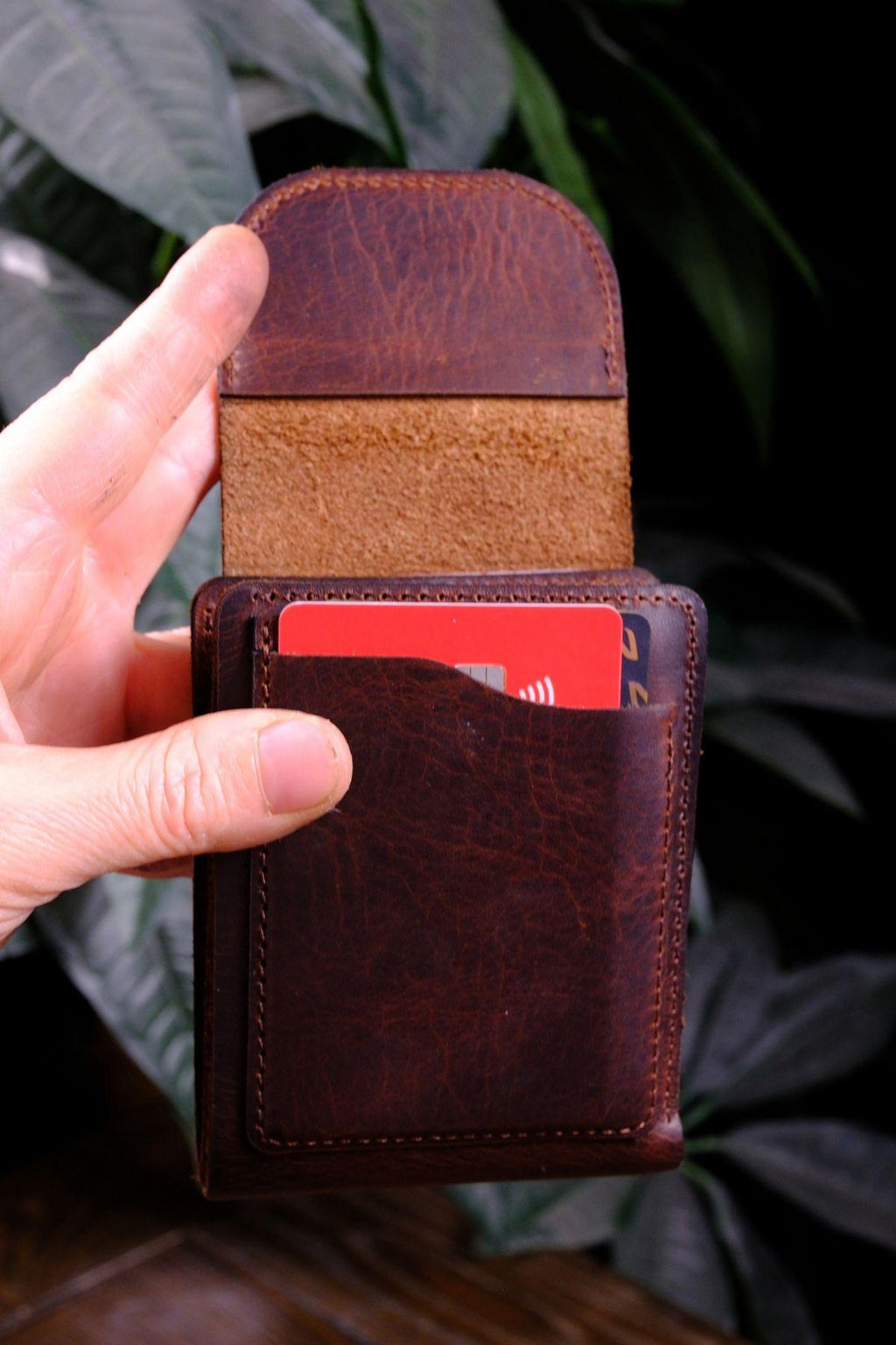 Handmade Leather Bifold Wallet – Slim Minimalist Card Case, Personalized Gift